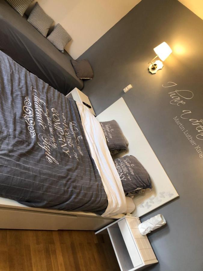 Chez Celine Et Philippe Chambre Marie Dans Propriete De Charme Avec Piscine Le Fossat Ngoại thất bức ảnh